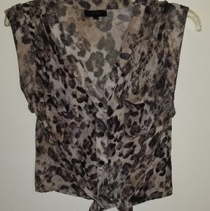 Euc Adorable ladies sher animal print top